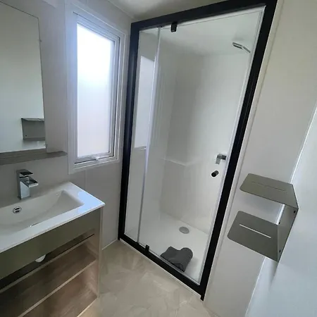 Camping Le Solitaire Du Lac Saint-Jorioz Room photo