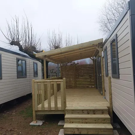 Camping Le Solitaire Du Lac Saint-Jorioz Room photo