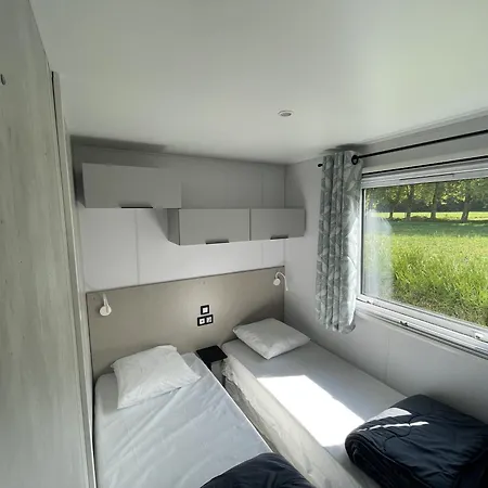 Camping Le Solitaire Du Lac Saint-Jorioz Room photo