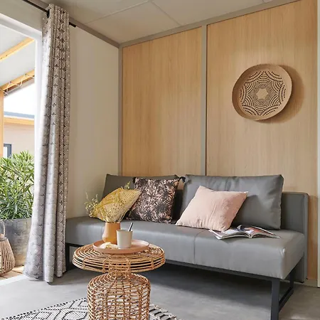 Camping Le Solitaire Du Lac Saint-Jorioz Room photo