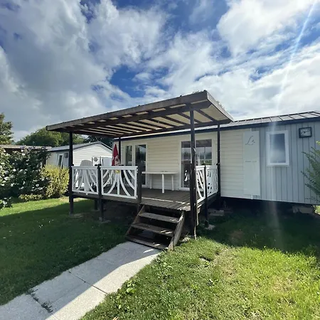 Camping Le Solitaire Du Lac Saint-Jorioz Exterior photo
