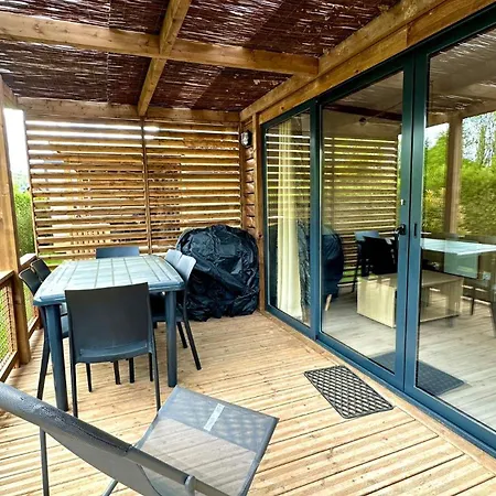 Camping Le Solitaire Du Lac Saint-Jorioz Room photo
